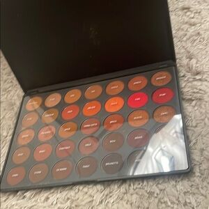 Morphe Red and Brown Eyeshadow Palette with Rich Pigments